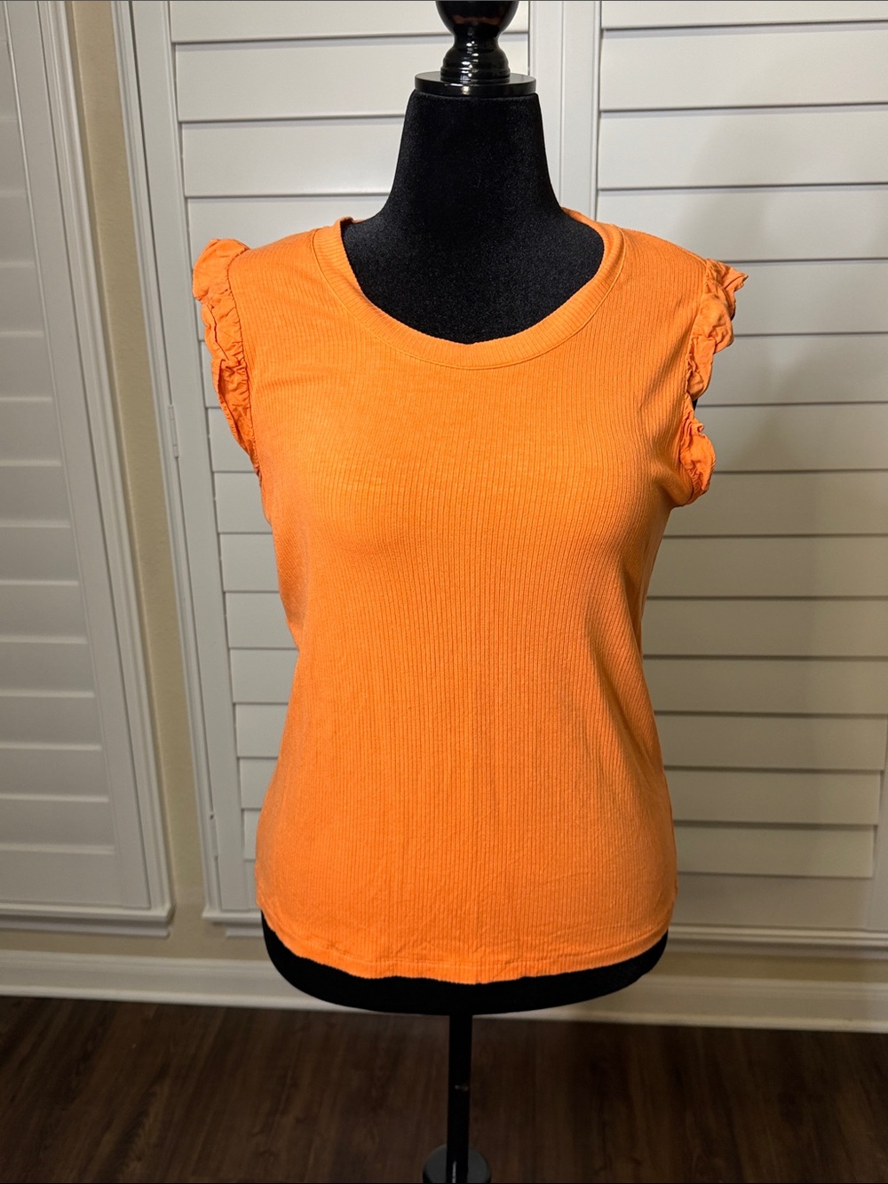 Design History Orange Ruffle-Sleeve Ribbed Tank